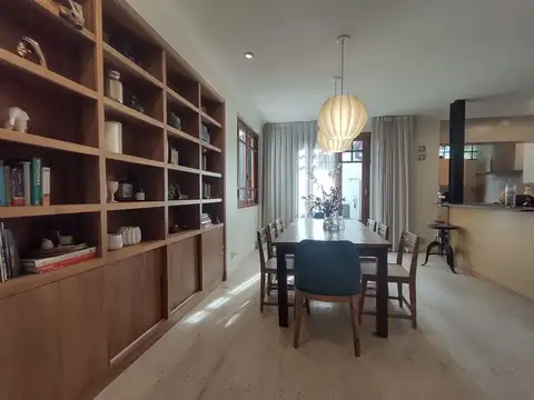 Casa 6 ambientes con 3 baños