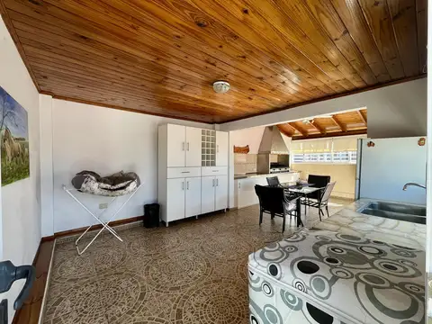 PH CASA VENTA 3 AMBIENTES VILLA SARMIENTO GARAGE TERRAZA Y QUINCHO