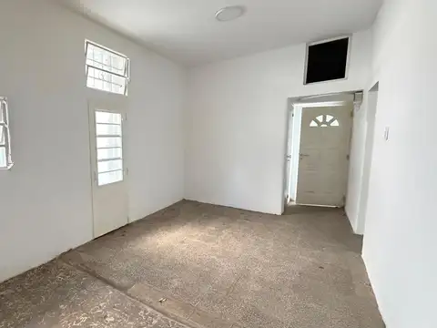 Depto Tipo Casa en Venta en Villa Lynch, USD 30.900