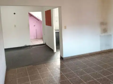 Depto Tipo Casa 4 ambientes con 1 baño