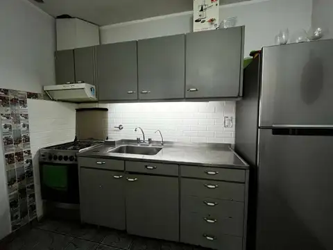 Depto Tipo Casa en Venta 48 años