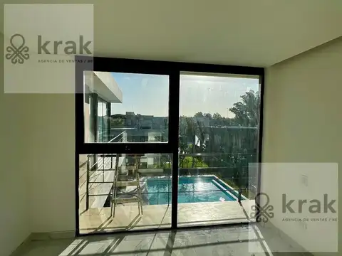 Casa a estrenar en Lagos de Canning