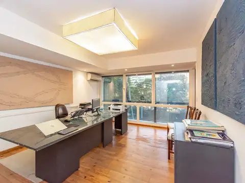 Oficina Monoambiente con 4 baños