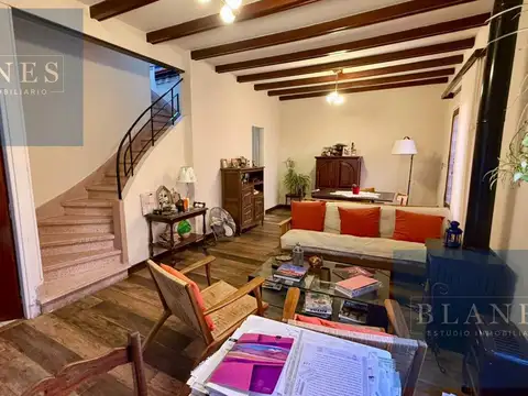 Casa en Venta con 1 cochera