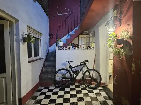 VENTA CASA C/ LOCAL COMERCIAL ALMAGRO OPORTUNIDAD