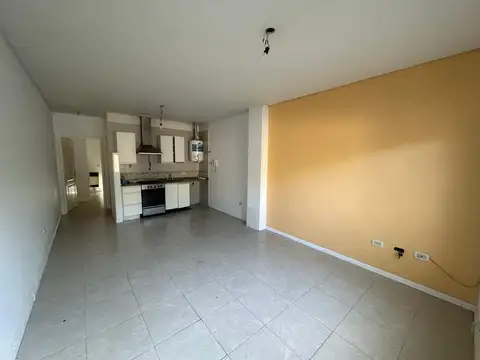 ALQUILER DE DPTO. 2 AMBIENTES CON COCHERA EN BELLA VISTA