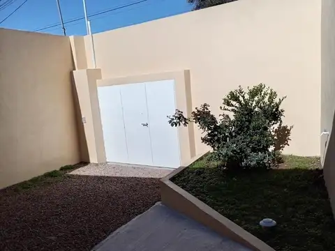 Casa en Alquiler en San Cayetano - Luján, $ 900.000