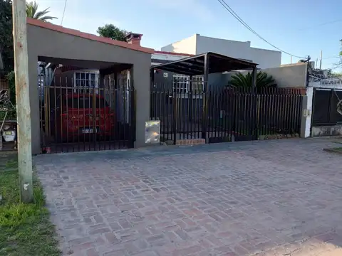Venta casa 3 ambientes y departamento 2 amb. William C. Morris,  Hurlingham