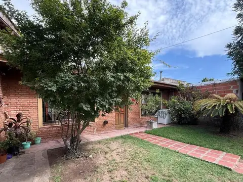 Casa en Venta en José Mármol, USD 100.000