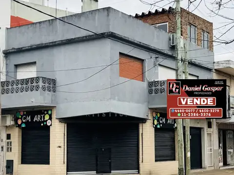 VENTA – CASA 3 AMBIENTES C/LOCAL EN PLANTA BAJA – EN ESQUINA