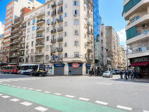 Local en Alquiler, Av. Córdoba esquina Uruguay, Tribunales - 25 mts de Vidriera