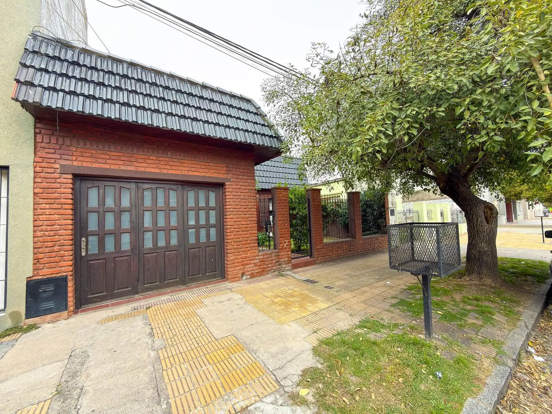 Casa 3 dorm, 166m² en Pellegrini 1349, semicéntrica