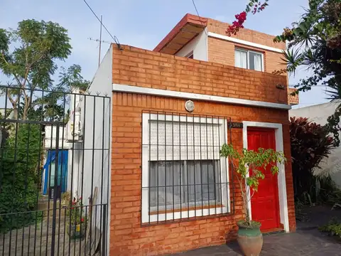 Casa 5 ambientes Villa Ballester Apta crédito