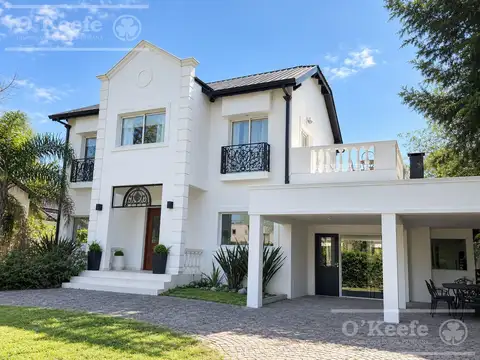 Casa en venta 5 ambientes en Village del Parque - Escritura Inmediata