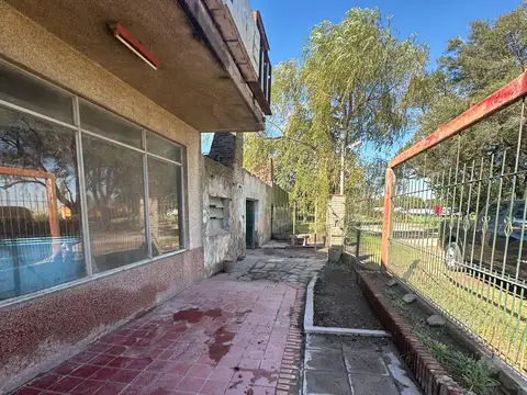 Terreno en Venta 104  mts Frente