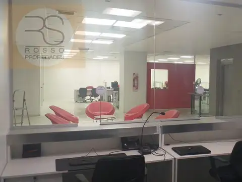 Oficina Monoambiente con 6 baños