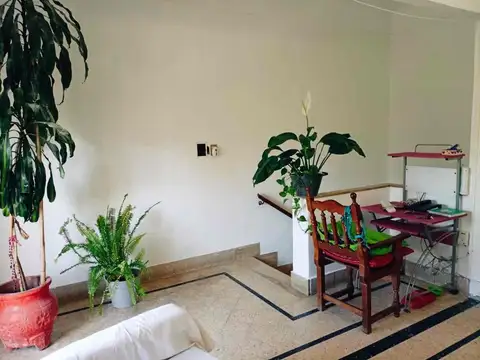Depto Tipo Casa 4 ambientes con 2 baños