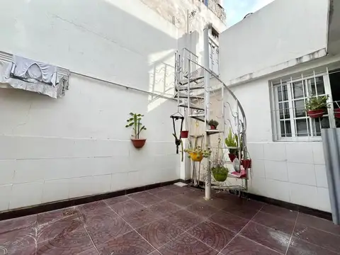 Depto Tipo Casa en Venta de 3 ambientes