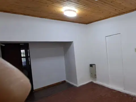 Departamento en Alquiler en Pablo Nogues, $ 450.000