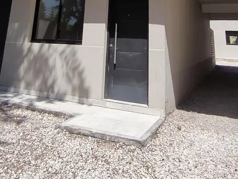 Casa en Venta en Villa Santos Tesei, USD 90.000