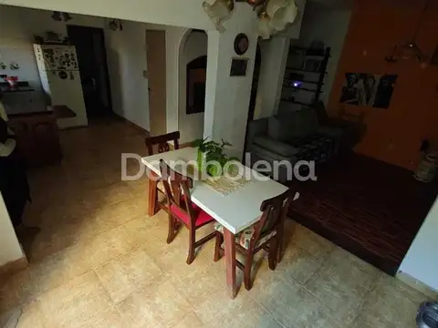 Casa 2 ambientes con 2 baños