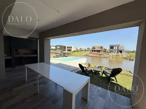 Casa en Alquiler de 3 dormitorios