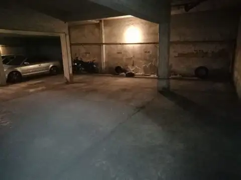 Cochera en Planta Baja
