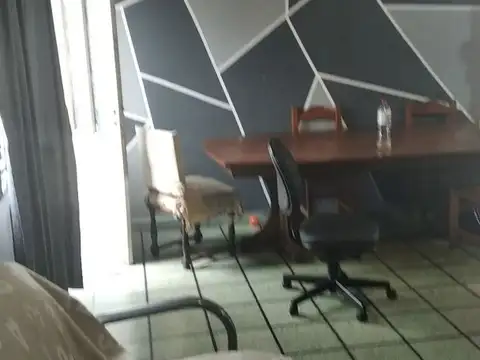 Depto Tipo Casa 3 ambientes con 2 baños