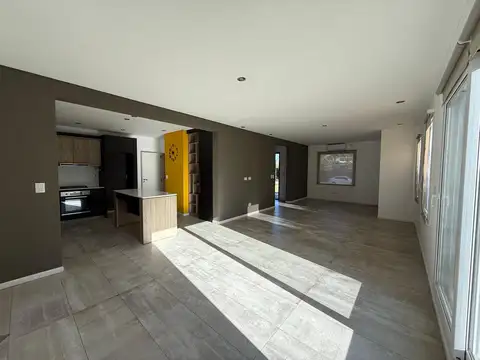 Casa en Alquiler de 5 dormitorios