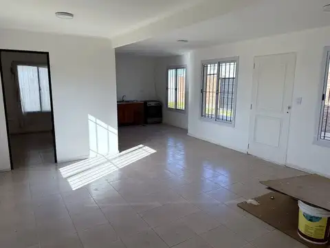 Casa en Alquiler en Zárate, $ 800.000