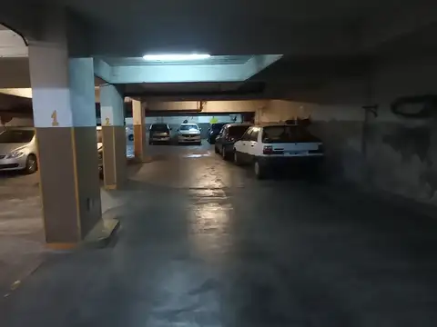 Cochera en Venta con acceso Horizontal