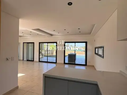 Casa en Alquiler A Estrenar