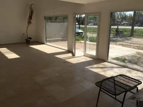Local en Alquiler en Centro, $ 800.000