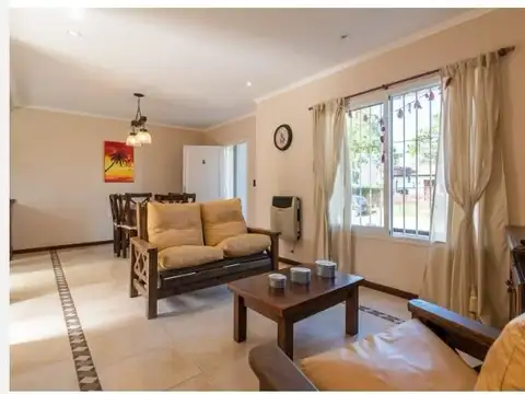 Casa en Venta en Villa Gesell, USD 500.000