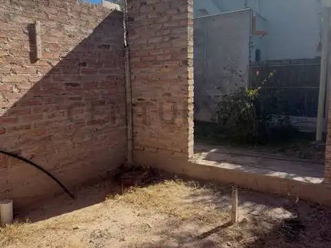 Casa en Venta en Countries y Barrios Cerrados en Lunlunta, USD 89.000