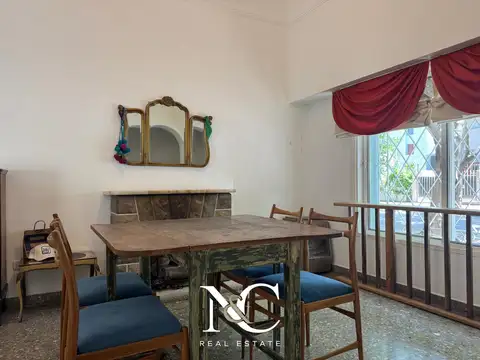 Casa en venta en Flores 4 amb con patio y parrilla