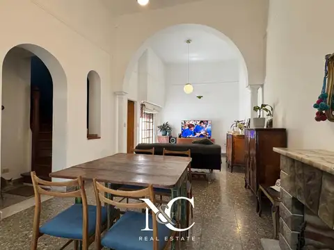 Rivera Indarte al 1100, Flores