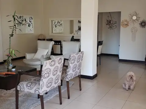 Departamento en Venta en La Perla Sur, USD 165.000