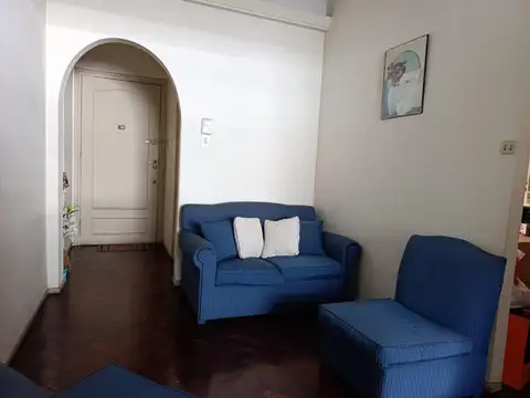 Venta de cómodo y luminoso dpto de 3 amb con dep en Caballito