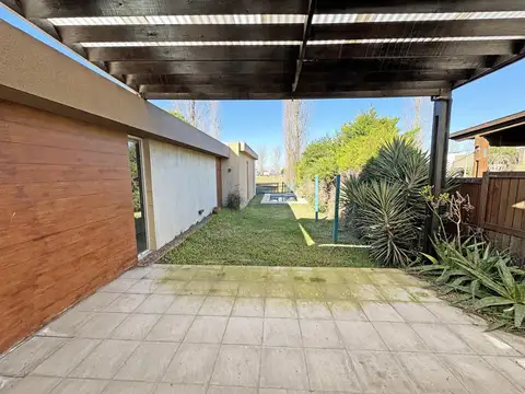 Av. Logaritmo entre Paraiso y Jacaranda