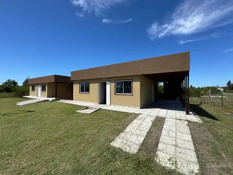 Boulevard los Carolinos 100