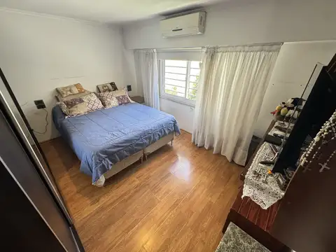 Depto Tipo Casa 3 ambientes con 2 baños