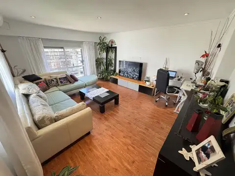 Depto Tipo Casa en Venta de 3 ambientes