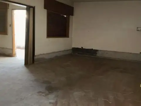 Casa 6 ambientes con 3 baños