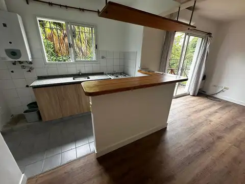 Departamento en Alquiler con 1 cocheras
