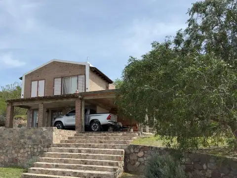 Casa en venta 2 dormitorios Rio Ceballos