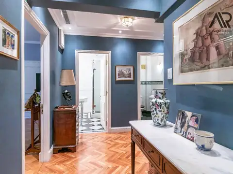 Apartamento en venta c/ cochera en Villa Biarritz