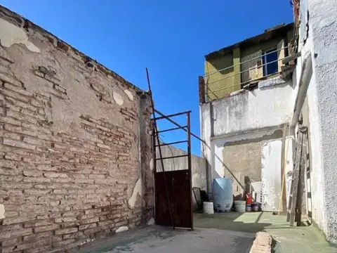 Depto Tipo Casa en Venta 40 años