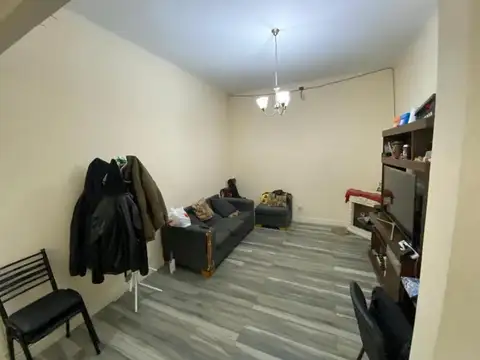 Depto Tipo Casa en Venta 40 años