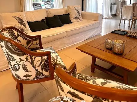 Casa en venta en Santa Irene 3 Dormitorios